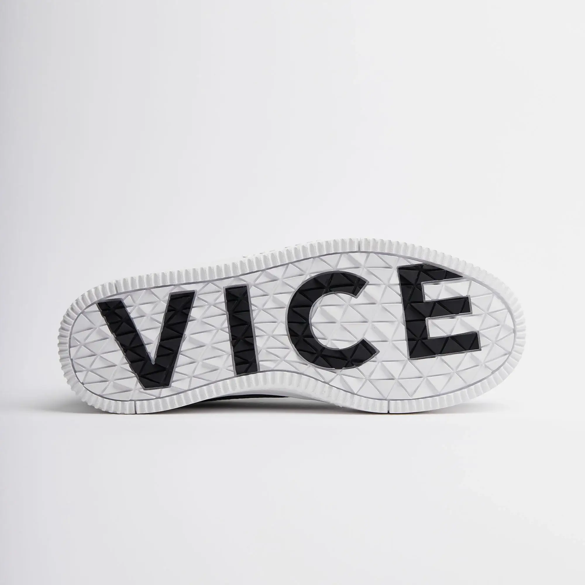 Vice_Golf_Verve_Lifestyle_Shoe_Black_White